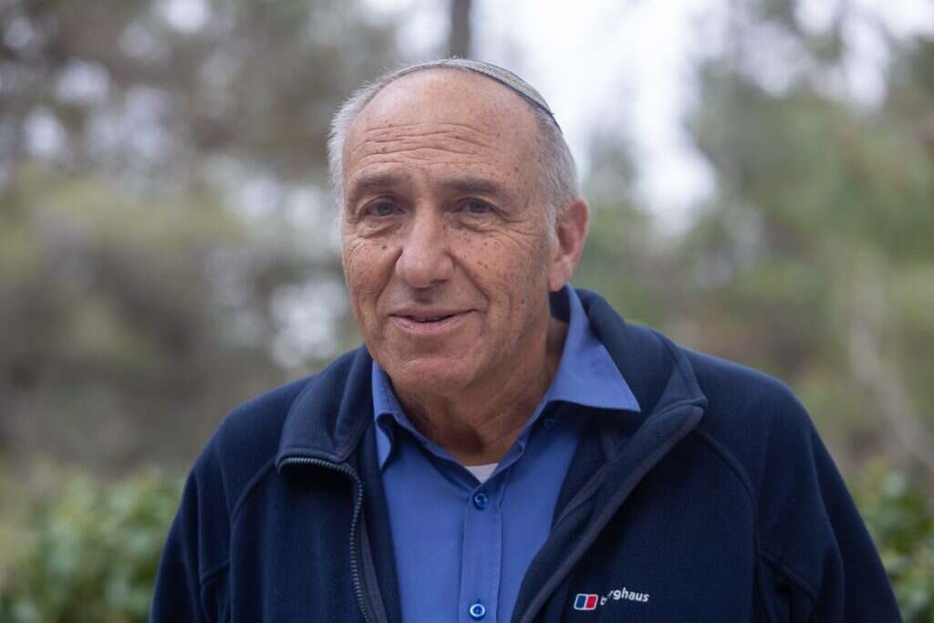 מוטי. | יוסי אלוני