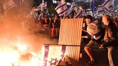 חסימת נתיבי איילון בהפגנות נגד הרפורמה במערכת המשפט. | תומר נאמבורג - פלאש 90