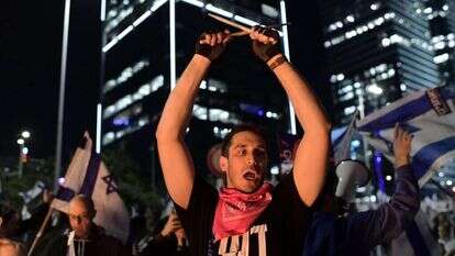 חסימת נתיבי איילון בהפגנות נגד הרפורמה במערכת המשפט, אמש. | תומר נאמבורג - פלאש 90