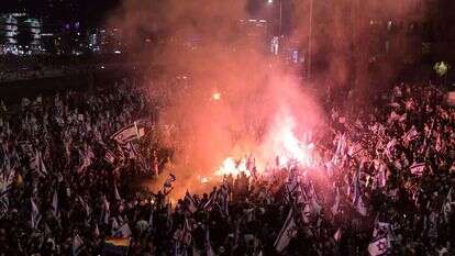 חסימת נתיבי איילון בהפגנות נגד הרפורמה במערכת המשפט, אמש. | תומר נאמבורג - פלאש 90