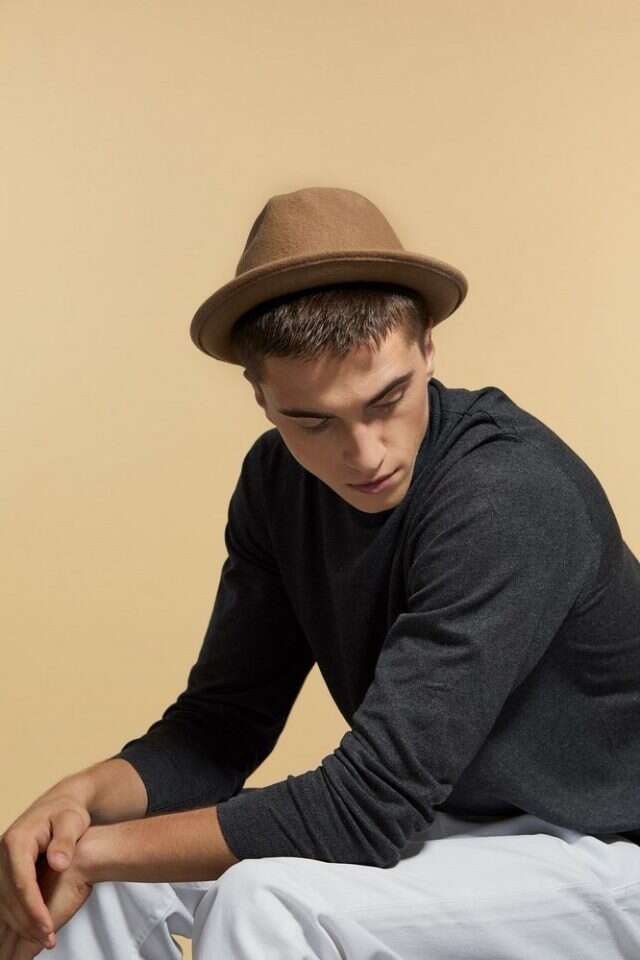 כוסע לגברים של המעצבת גסטין האס. | יח"צ