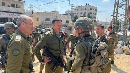 הרמטכ"ל הרצי הלוי בסיור הבוקר בחווארה. | דובר צה"ל