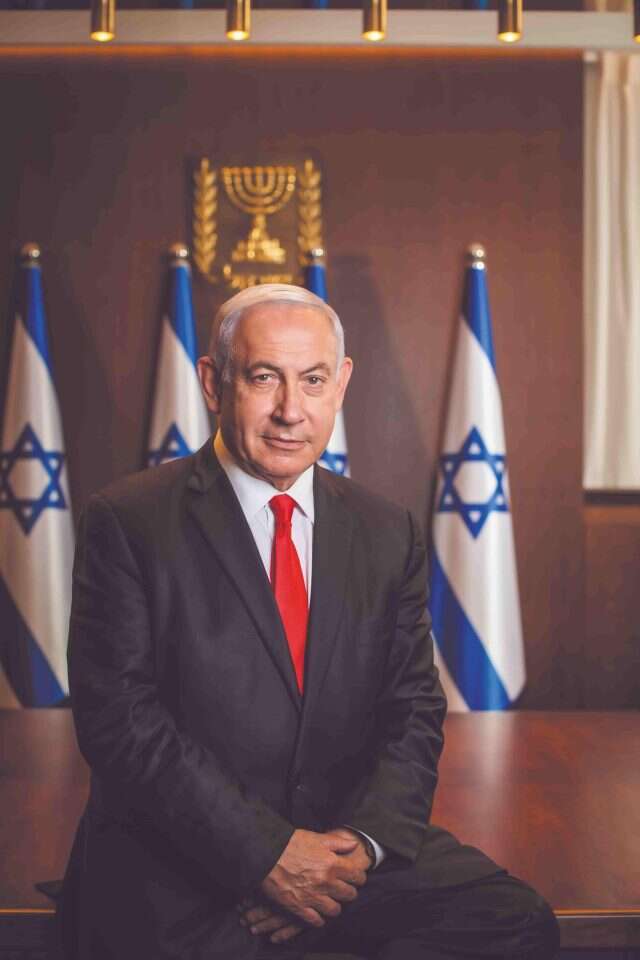 מאבק בין גורילות. נתניהו וברק. | אריק סולטן