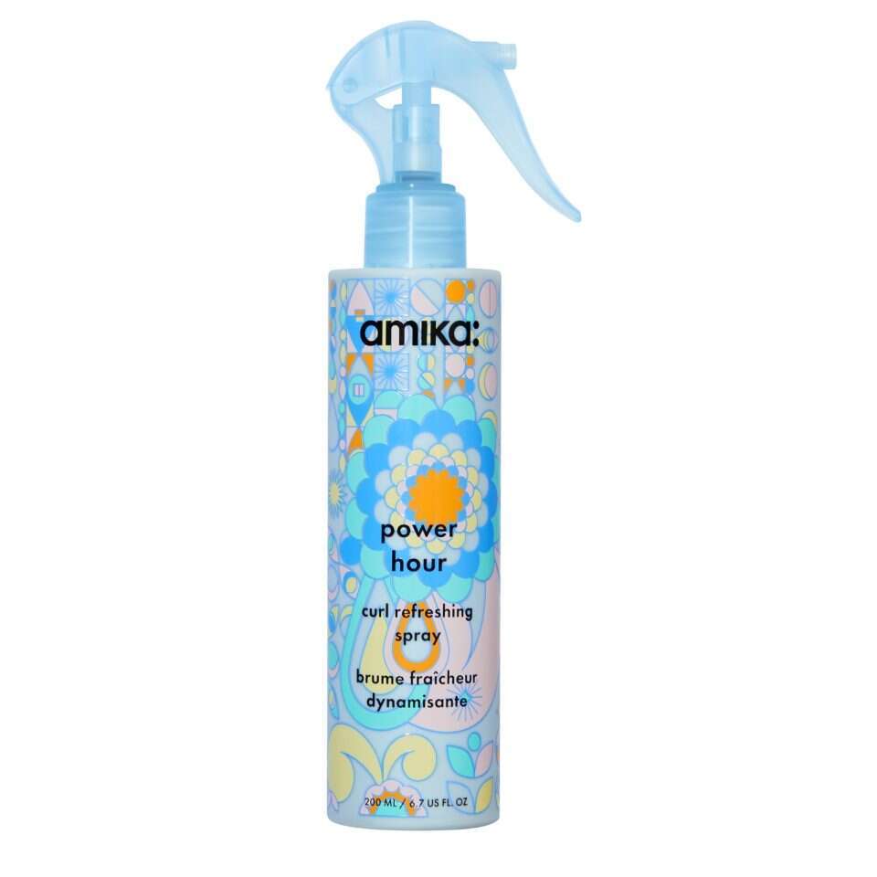 amika Power Hour Curl Refreshing Spray פריימר לרענון. | יח"צ