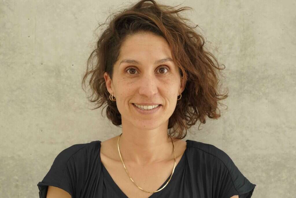 גיל שניידר. | קמילה בצ'ינס