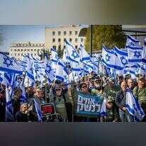 מחאת המילואימניקים
מחוץ לבית המשפט העליון. | יונתן זינדל - פלאש 90