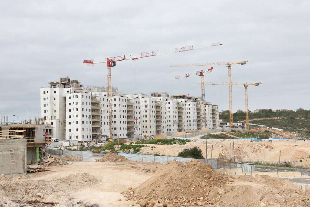 בנייה בחריש. | דוד כהן, פלאש 9