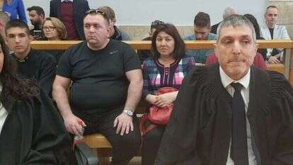 רומן זדורוב בבית המשפט. | ראובן קסטרו