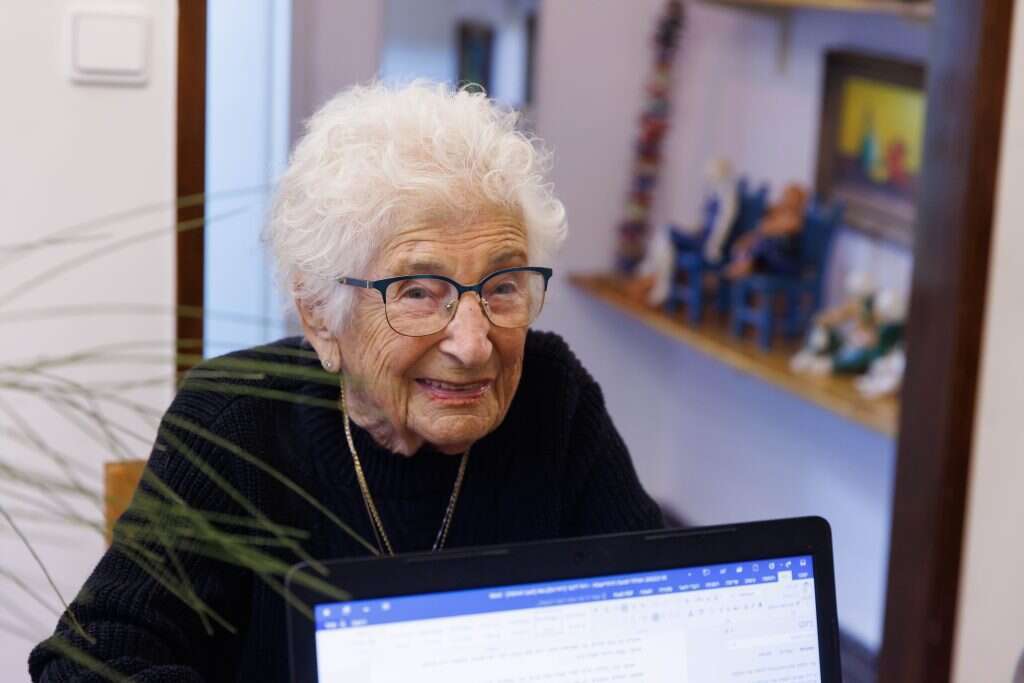 רחל לבני, מושב הזורעים. | ברוך גרינברג