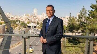 אדלשטיין מחוץ לבית המשפט העליון, השבוע. | נעמה שטרן אדלשטיין מחוץ לבית המשפט העליון, השבוע. | נעמה שטרן