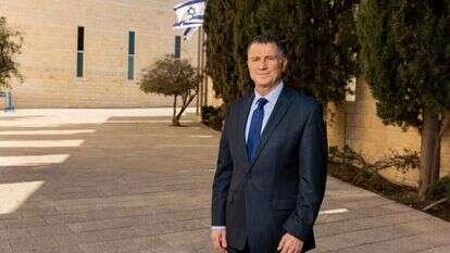 אדלשטיין מחוץ לבית המשפט העליון, השבוע. | נעמה שטרן