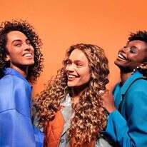 חיות עם התלתלים. אלביב לוריאל. | יחצ