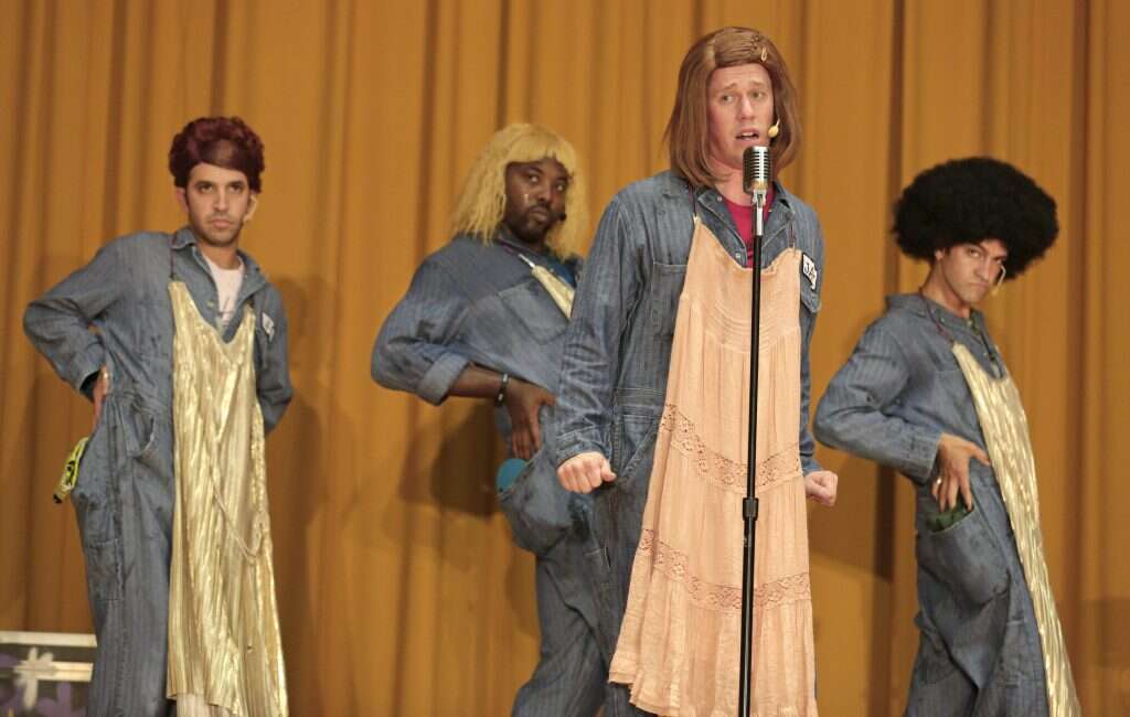 יוצקים כאב למילותיו של שייקספיר. הפקת היפ-הופ של "אותלו" בכלא בשיקגו. | איי.פי