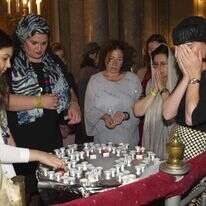 "חלק מהמשתתפות מדליקות נרות שבת ב'בראשית' לראשונה בחייהן". | באדיבות: ה־ Jcc רומניה