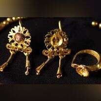 עגילי זהב עתיקים. | אמיל אלג'ם, רשות העתיקות