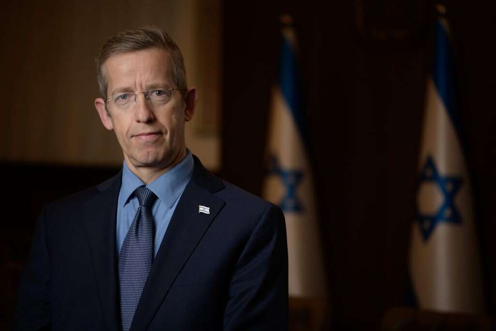 יוסי פוקס. | שריה דיאמנט יוסי פוקס. | שריה דיאמנט