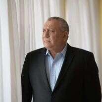 גדי איזנקוט. | שריה דיאמנט