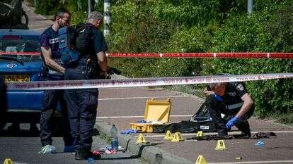 זירת הפיגוע בצריפין, אתמול. | אבשלום ששוני, פלאש 90 זירת הפיגוע בצריפין, אתמול. | אבשלום ששוני, פלאש 90