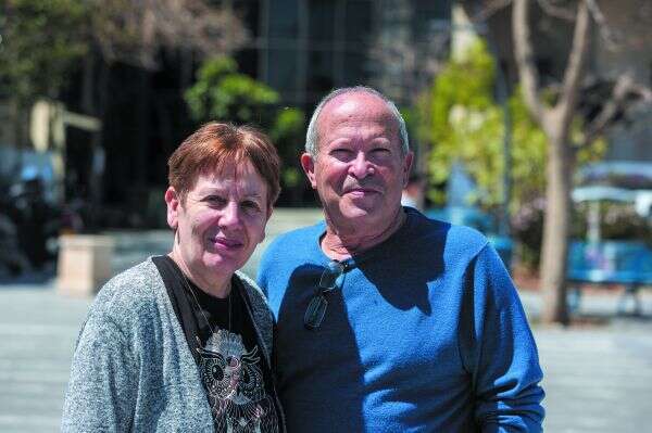 אורי ומרגלית. | יוסי אלוני