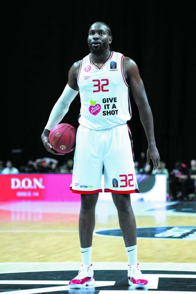 התאקלמות מורכבת. צ'ינאנו אונואקו. | גטי אימג'ס