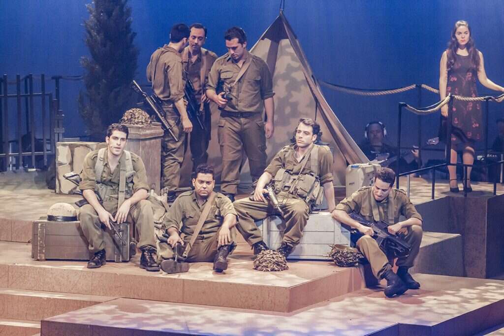 תלמידי בית הספר בית צבי מציגים את "מיקה שלי". | יח"צ אלעד דוד