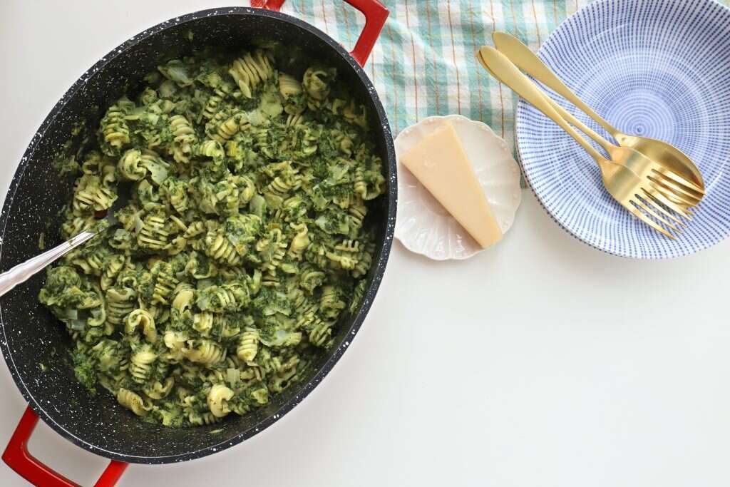 פסטה תרד בסיר אחד. | אפרת ליכטנשטט