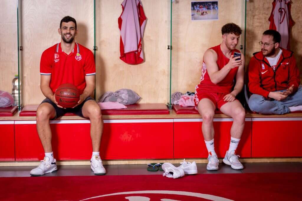 תומר גינת. | אריק סולטן