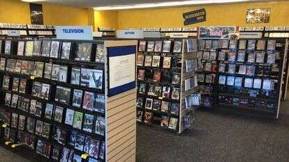 החנות האחרונה של רשת בלוקבסטר, באורגון. | איי.פי