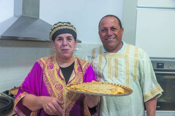 גבי ולאה. | יוסי אלוני גבי ולאה. | יוסי אלוני