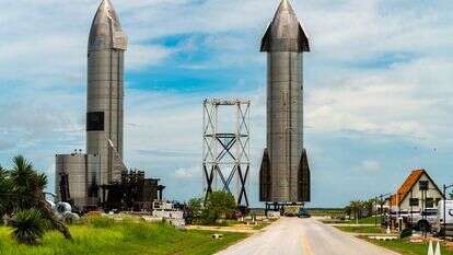 starship. | שאטרסטוק