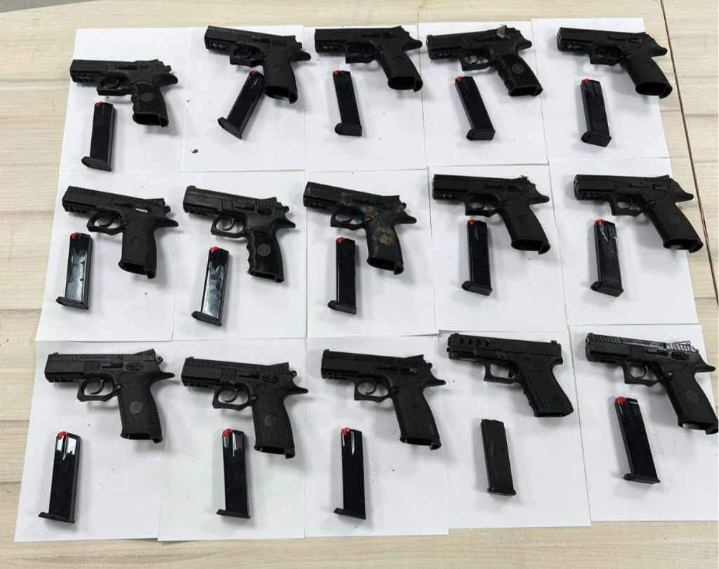 כלי נשק שנתפסו בניסיון הברחה. | דובר צה"ל