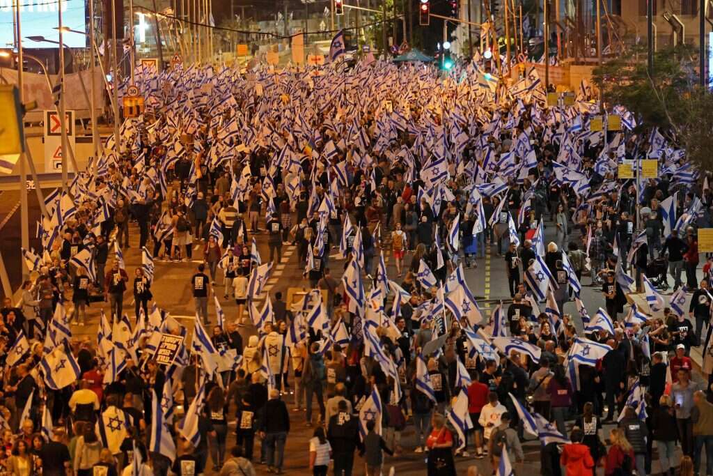 מוחים נגד הרפורמה המשפטית בתל אביב. | AFP