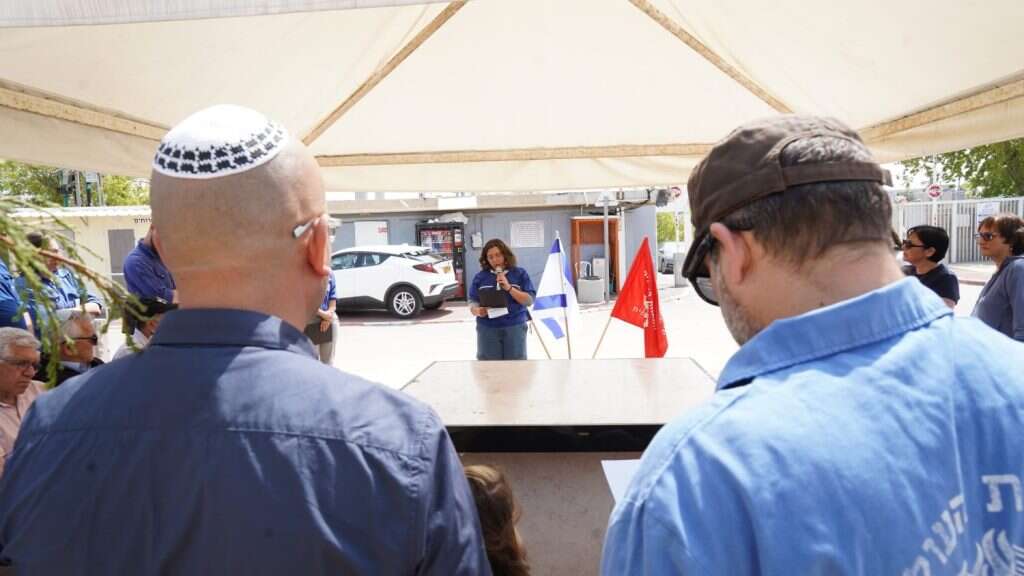 טקס הזיכרון בבית האלמין בחולון. | יח"צ