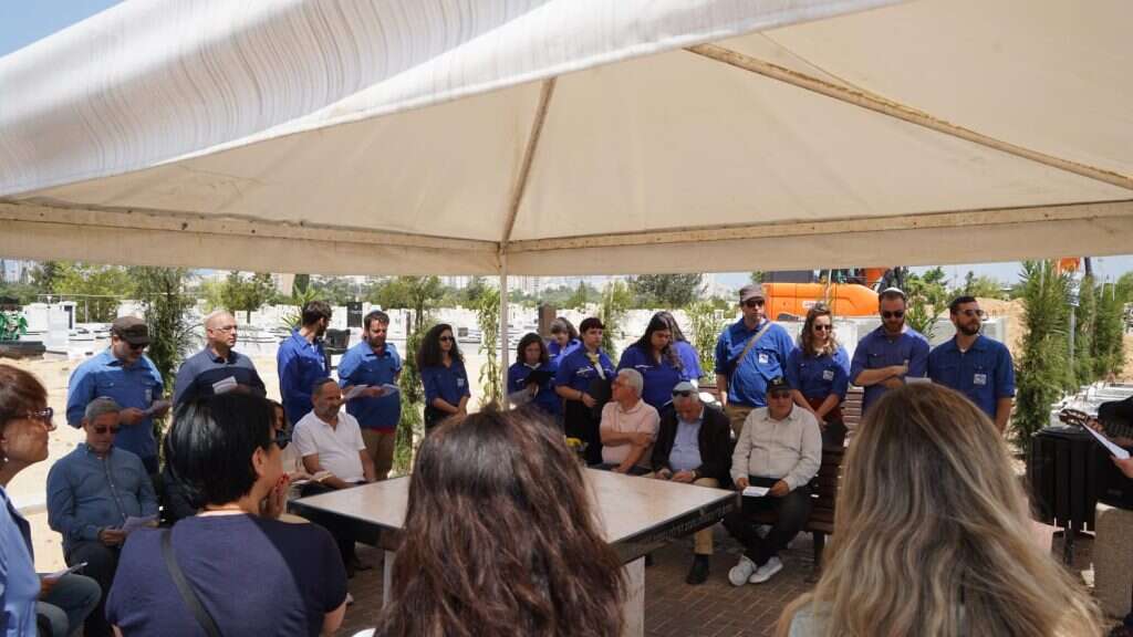 טקס הזיכרון בבית האלמין בחולון. | יח"צ