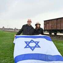 חיים טייב ואשתו באושוויץ. | יוסי זליגר