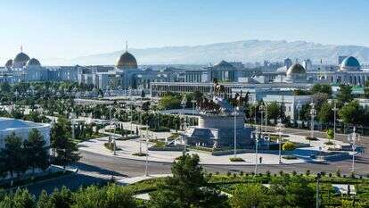 אשגבאט, בירת טורקמניסטן. | שאטרסטוק