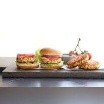 המבורגר סלמון. | אפרת ליכטנשטט