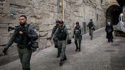 שוטרי מג"ב בעיר העתיקה בירושלים. | ג'מאל עוואד, פלאש 90 שוטרי מג"ב בעיר העתיקה בירושלים. | ג'מאל עוואד, פלאש 90