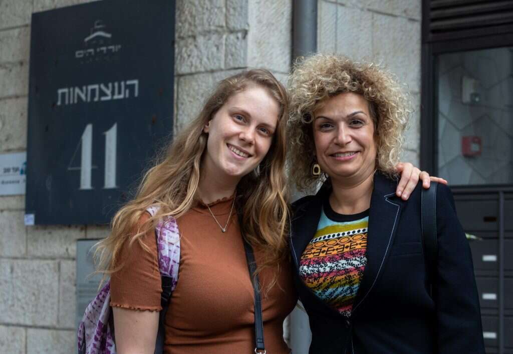 קרן ויערה. | יוסי אלוני קרן ויערה. | יוסי אלוני