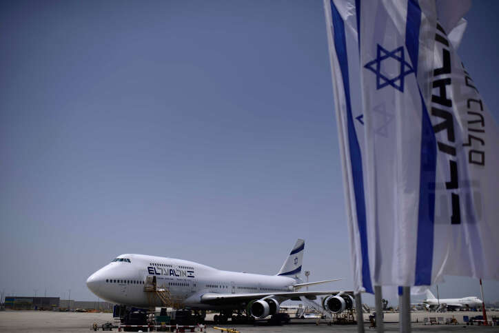 נחיתת מטוס עולים בנתב"ג, אילוסטרציה