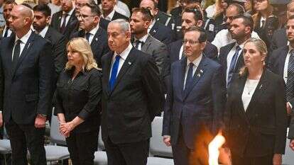 רה"מ נתניהו, יו"ר הכנסת אוחנה ונשיא המדינה  הרצוג בטקס בהר הרצל. | קובי גדעון, לע"מ