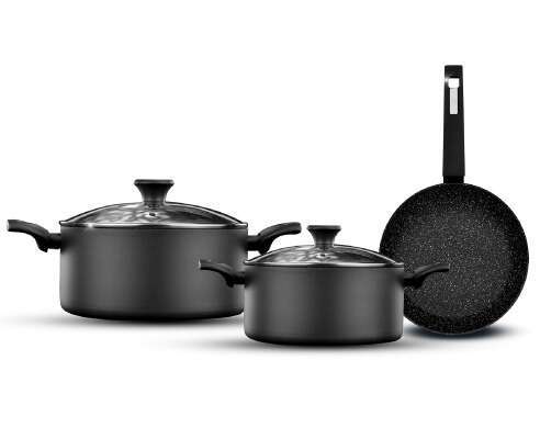 פוד אפיל במבצע עצמאות. | Food Appeal