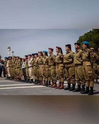 חיילים מצטיינים במשכן הכנסת | יונתן זינדל/פלאש90
