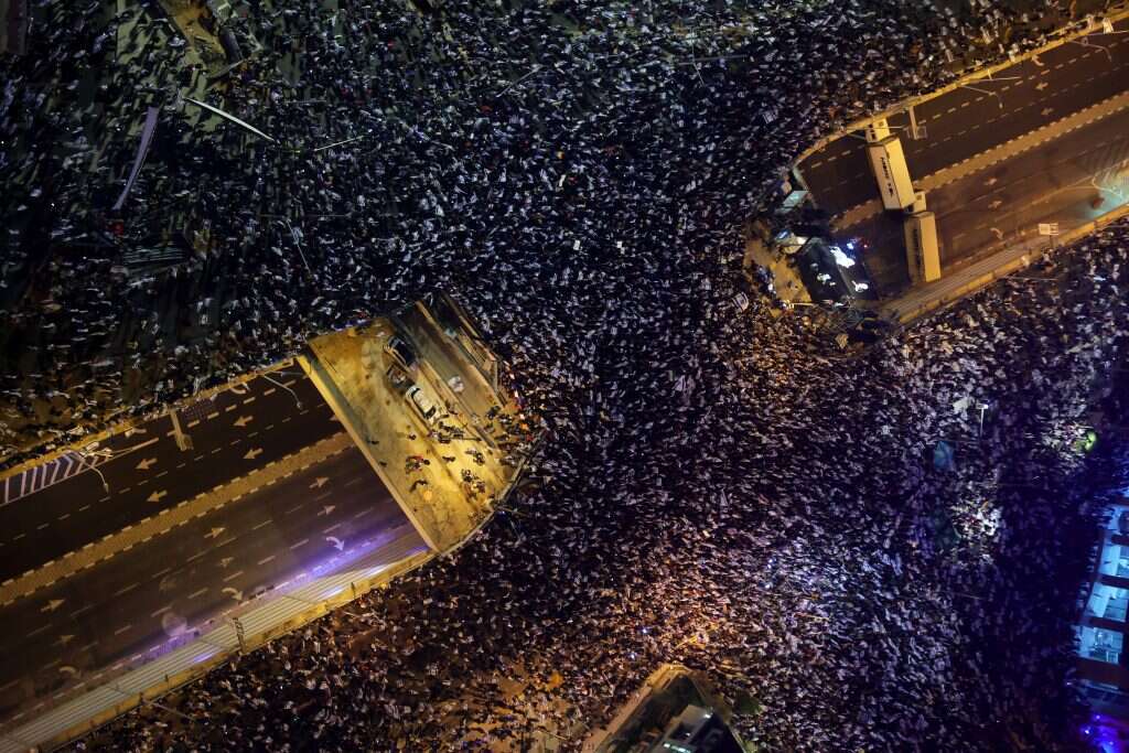 הפגנה נגד הרפורמה המשפטית בקפלן. | EPA
