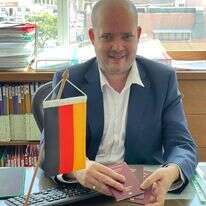 עו"ד ניר לנקר עו"ד ניר לנקר