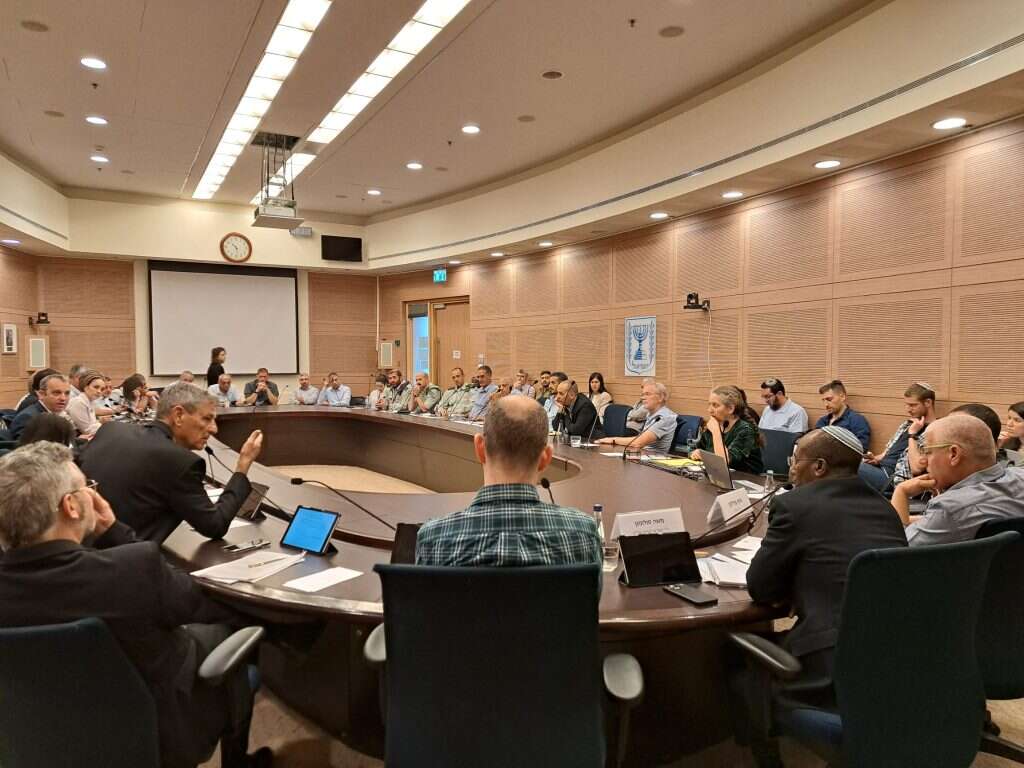 דיון בוועדת המשנה לענייני איו"ש בכנסת