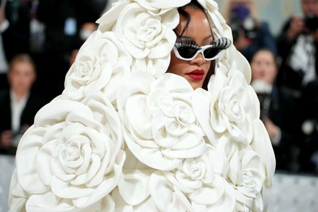 ריהאנה לובשת ולנטינו. | גטי אימג'ס