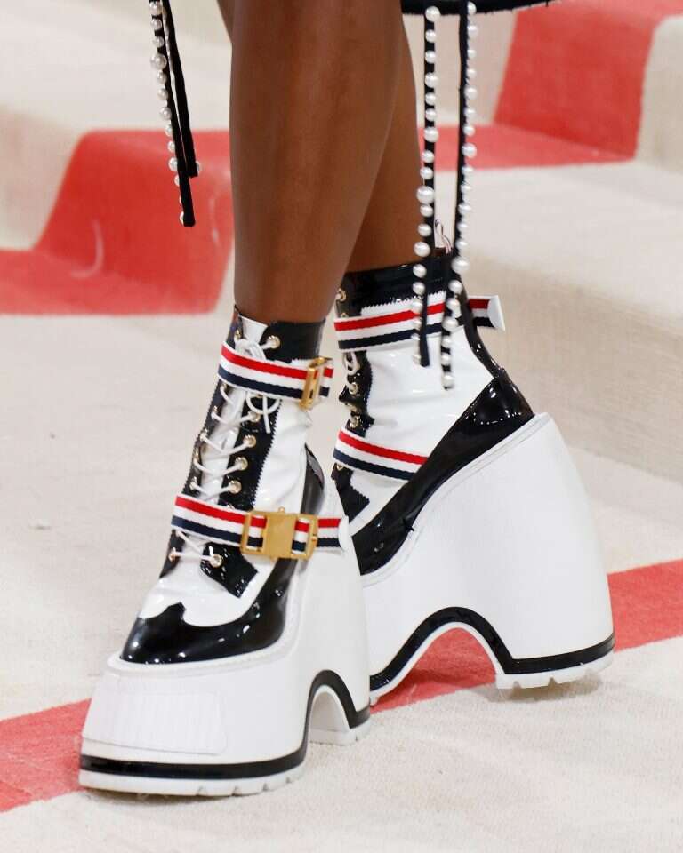 הנעליים של ג'אנל מונה. | גטי אימג'ס