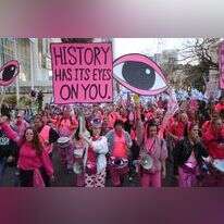 מפגינים ומפגינות נגד הרפורמה, בחודש שעבר. | אי.פי.איי