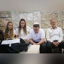 ליאו די וילדיו, בעלה וילדיה של לוסי הי"ד, ואביה ואחיהן של רינה ומאיה הי"ד, שנרצחו בפיגוע בבקעה. | נועם רבקין פנטון, פלאש 90